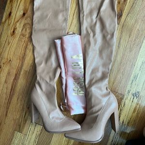 SASSY THIGH HIGH BOOTS!!!!!!